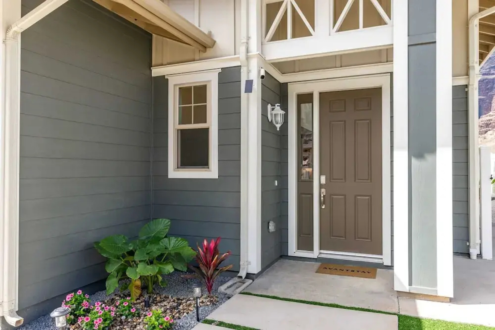 Ocean Views, Modern New Build, Yard 10min to Beach Ocean Escape by Avantstay