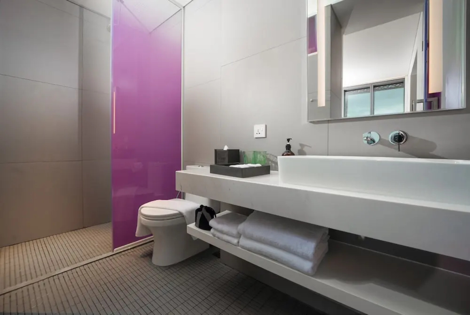 Wink Hotel Tuy Hoa Beach - 24hrs stay & Rooftop Pool Bar