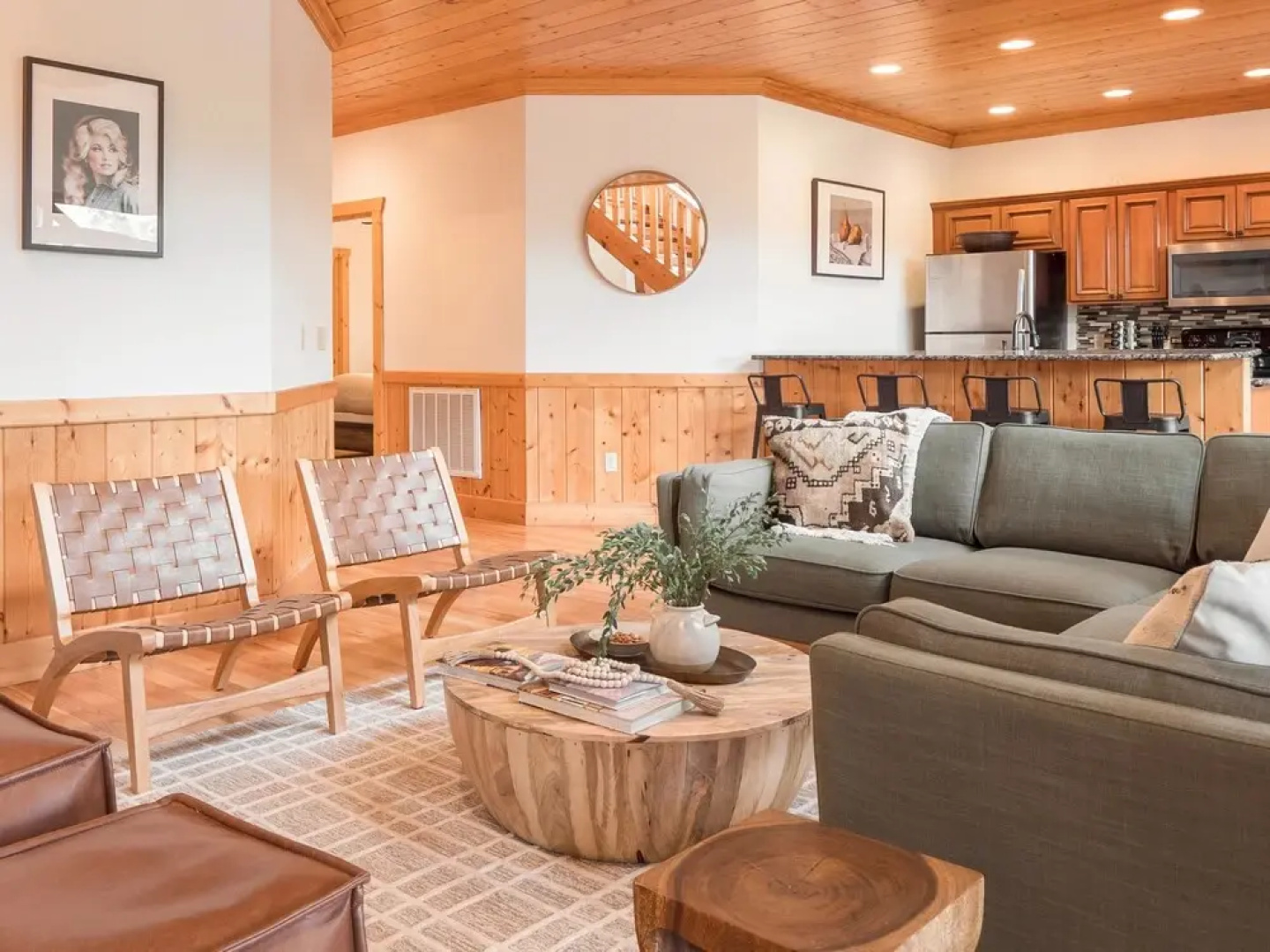 Red Oak by AvantStay Secluded Home w Gorgeous Views Pool Hot Tub Large Deck