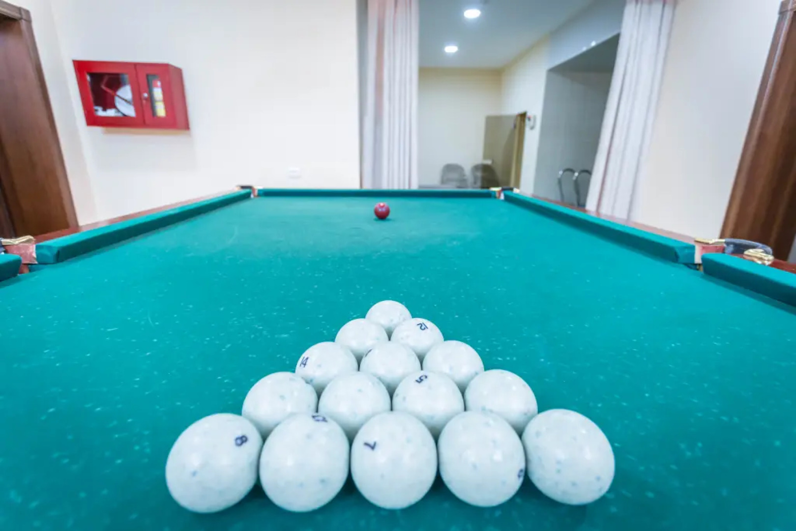 Lake House Resort hotel