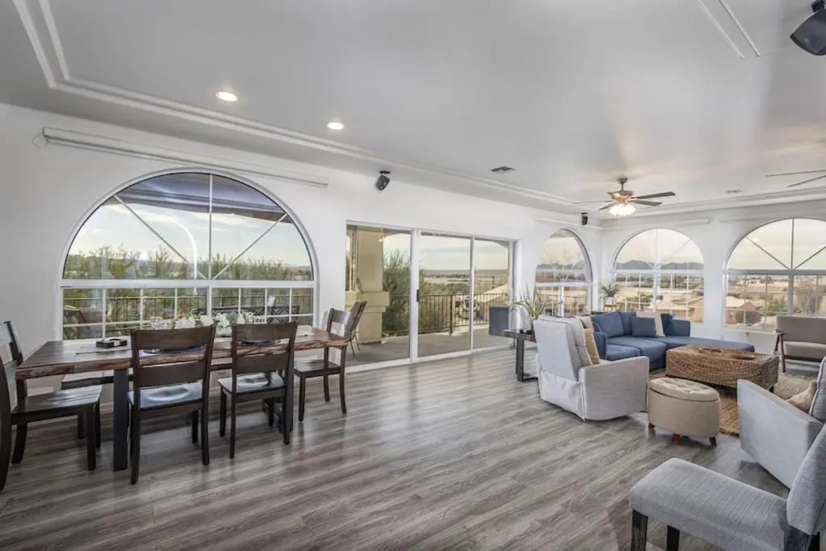 Luxury Estate in Prime Location w Panoramic views of Lake Havasu