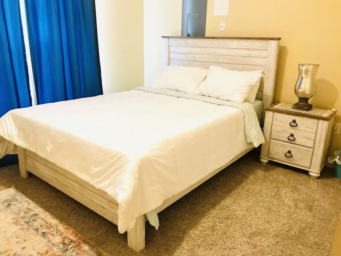 Spacious 3 BR Ranch House W Patio Yard in a Quiet Suburb