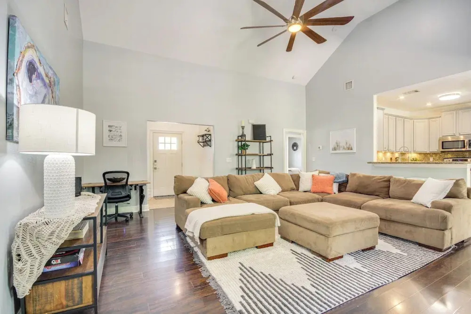 < 1 Mi to Beach - Home w/ Deck & Yard in Waveland!