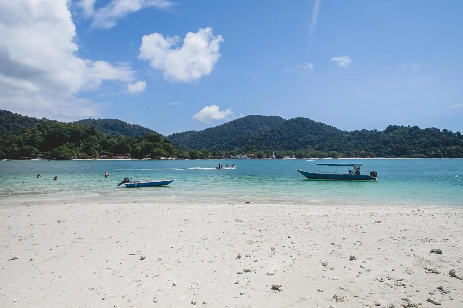 Anjungan Beach Resort