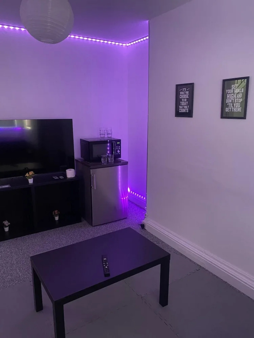 Sapphire Suites, Stunning 2-bed House in Bradford