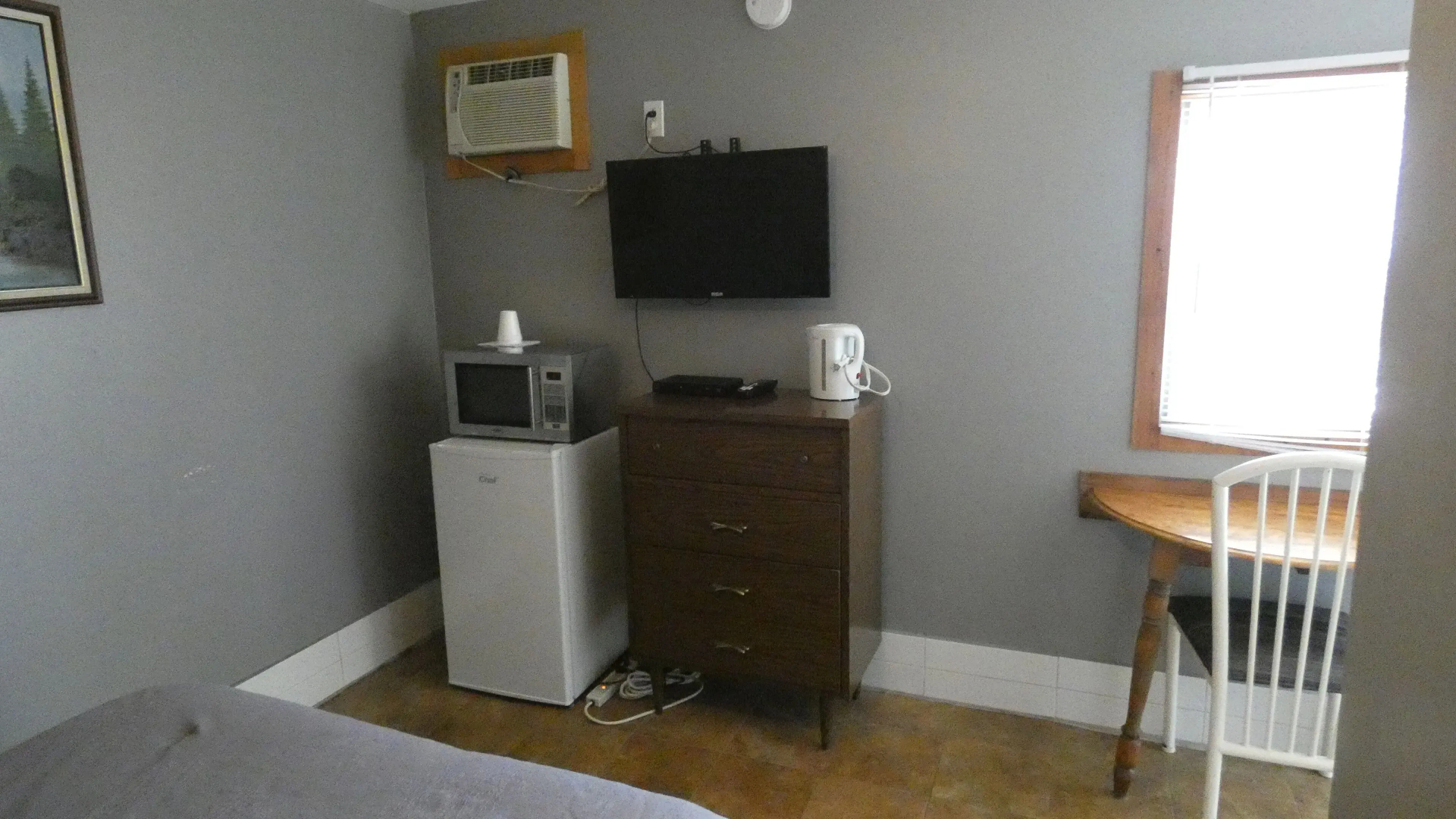 Mile Inn Motel
