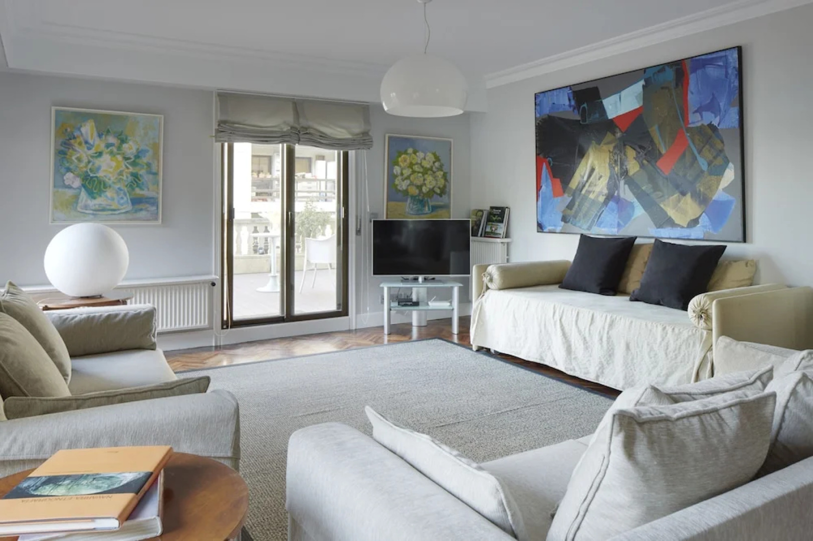 Miraconcha Terrace Apartment by FeelFree Rentals