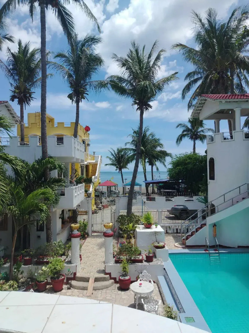 White Castle Resort & Hotel