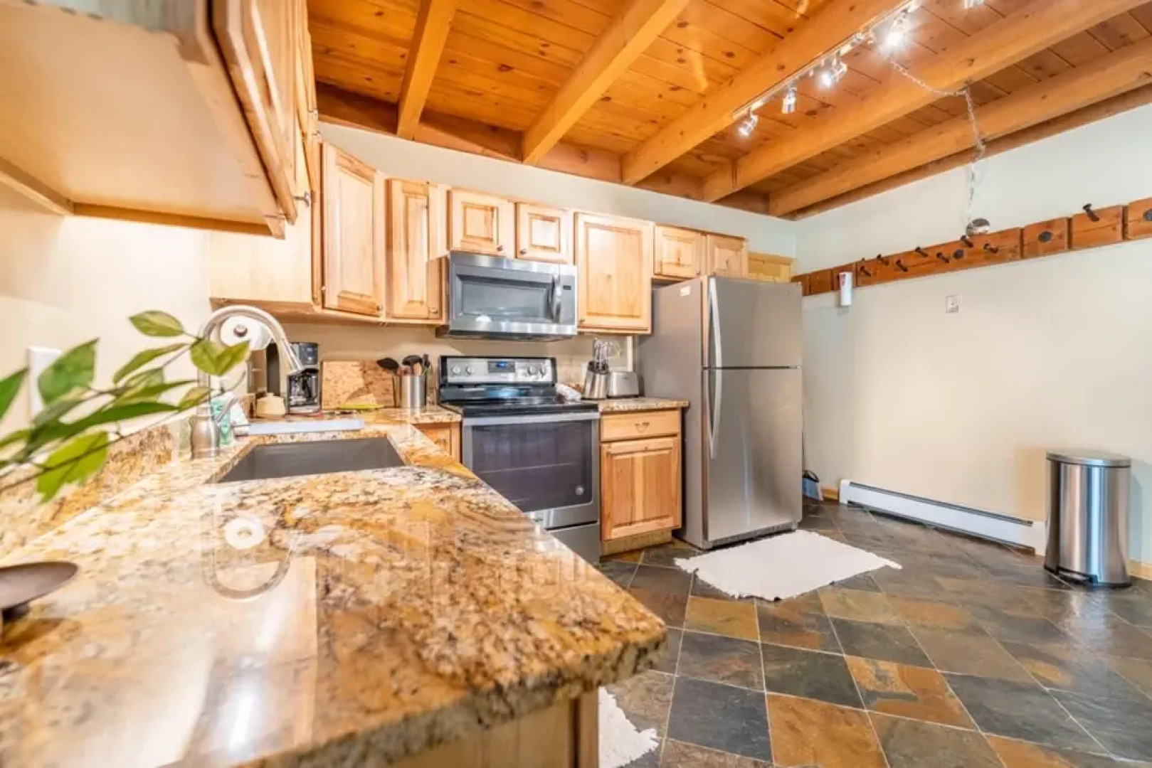 Treehouse #107, Building G by Summit County Mountain Retreats