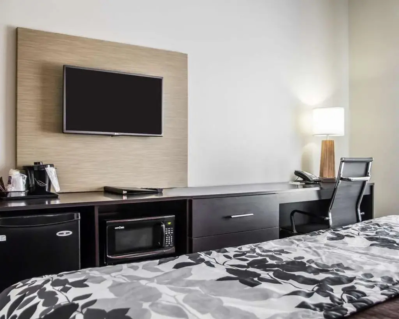 Sleep Inn & Suites