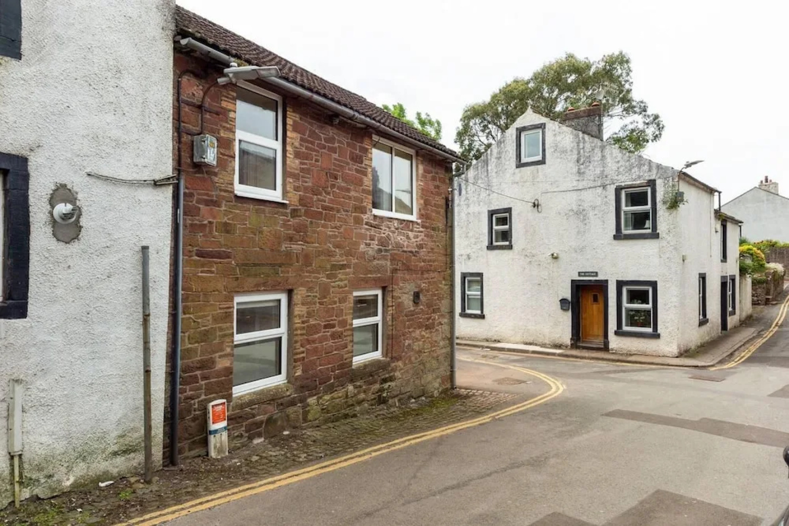 Beautiful 2-bed House in Egremont Milo's Place