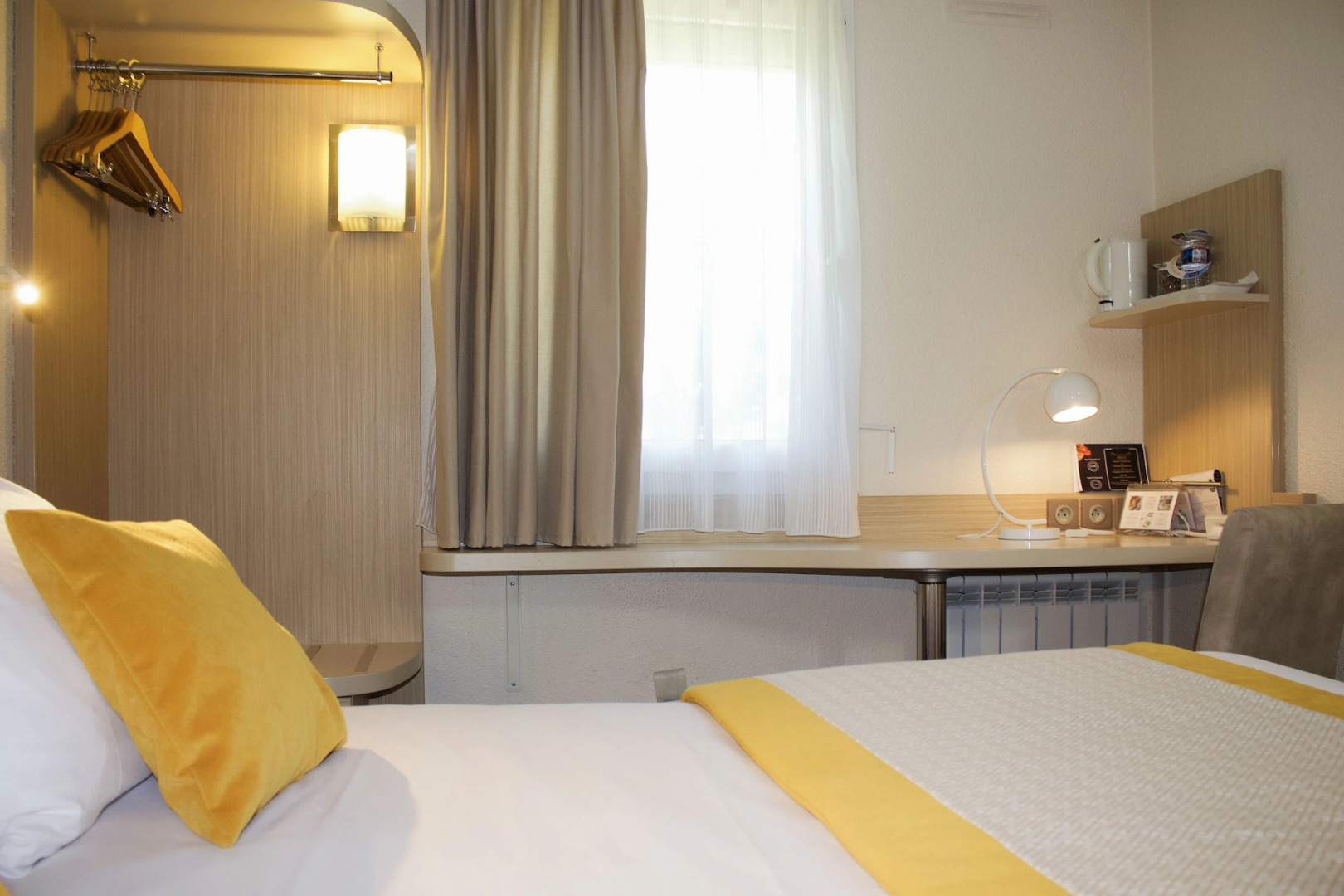 Hotel Kyriad Lyon Est - Bron Eurexpo Le Cottage