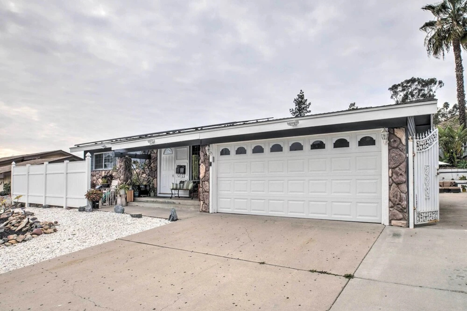 Relaxing Poway Apt w/ Patio Near Parks & Wineries!