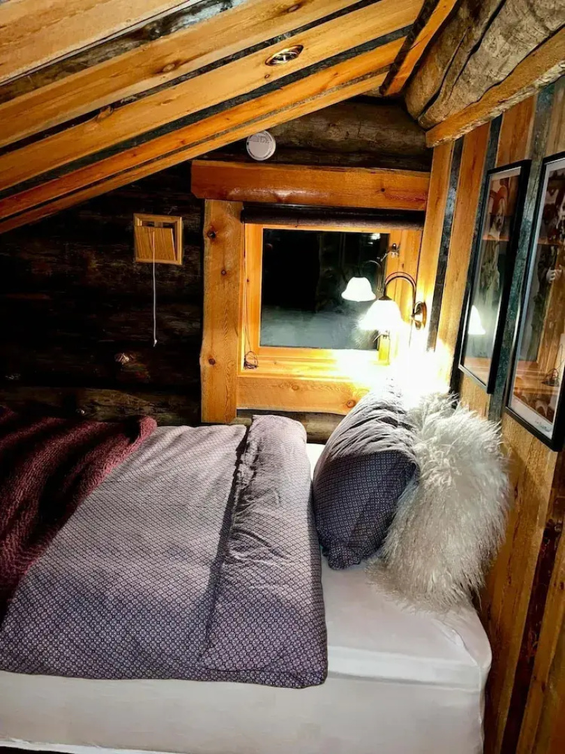 Aurora Bliss Cabin Retreat