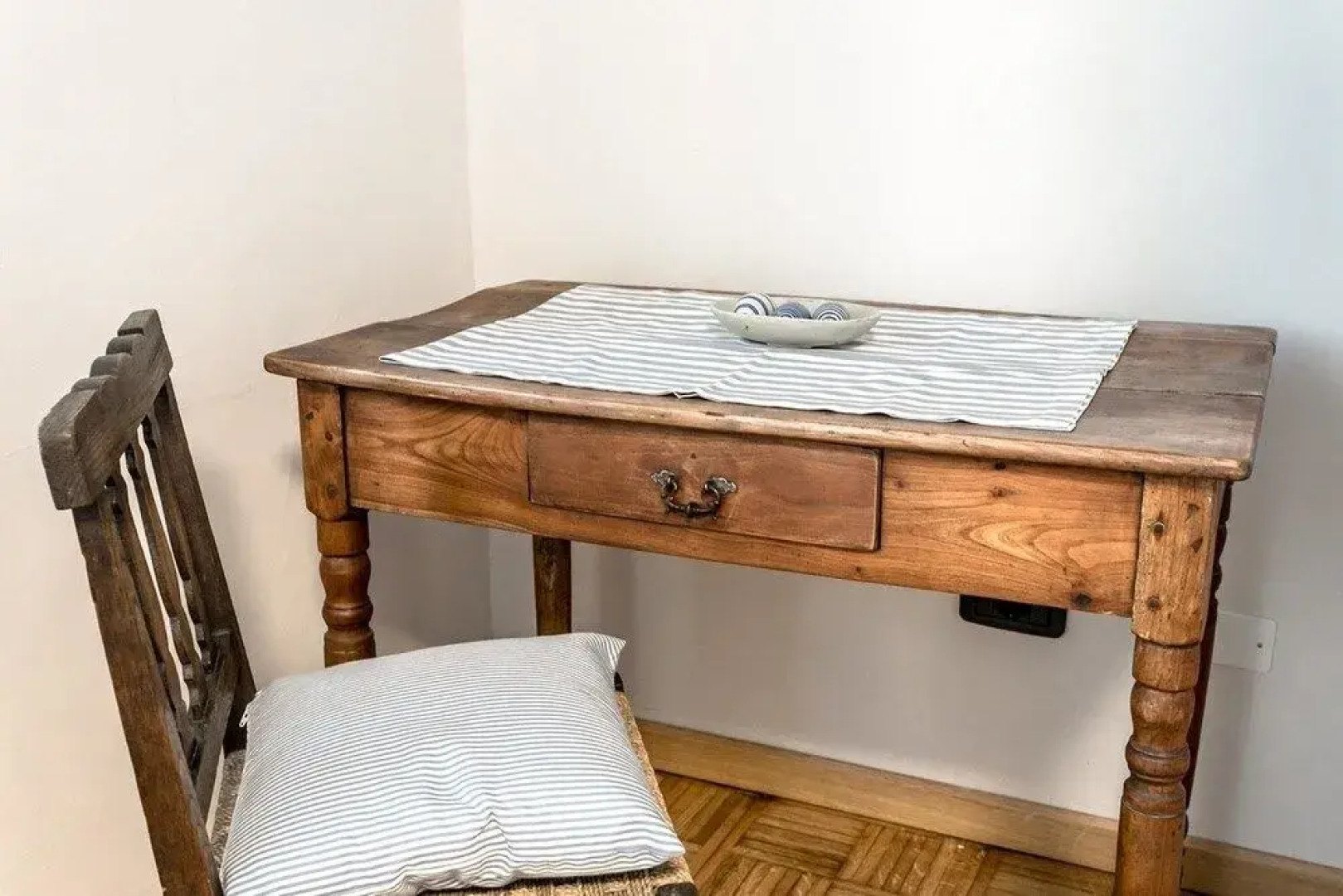 Boulevard 900 - Comfort and Style - Entire Structure 12 Beds