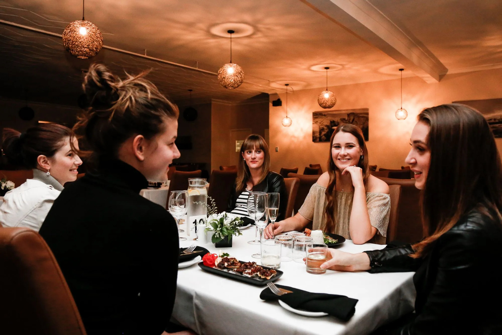 Mandala Ace Albany Hotel