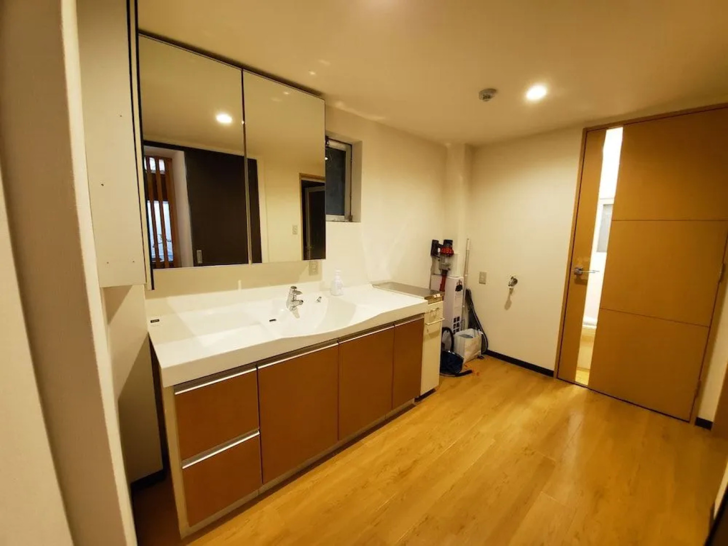 Sakuranomiya Hotel-Self Service