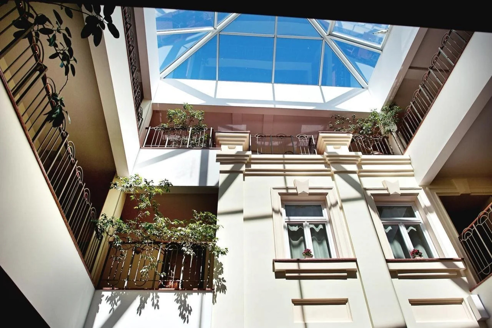 Отель Artis Centrum