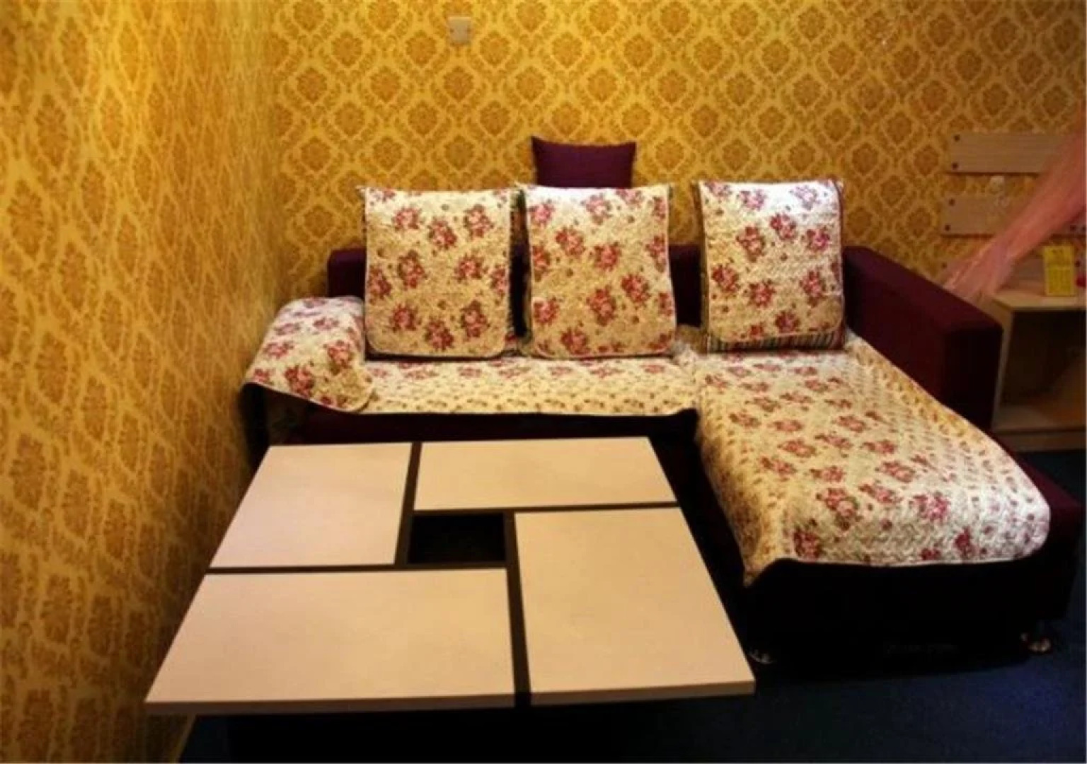 Liaocheng Shenxian Rainbow Express Inn