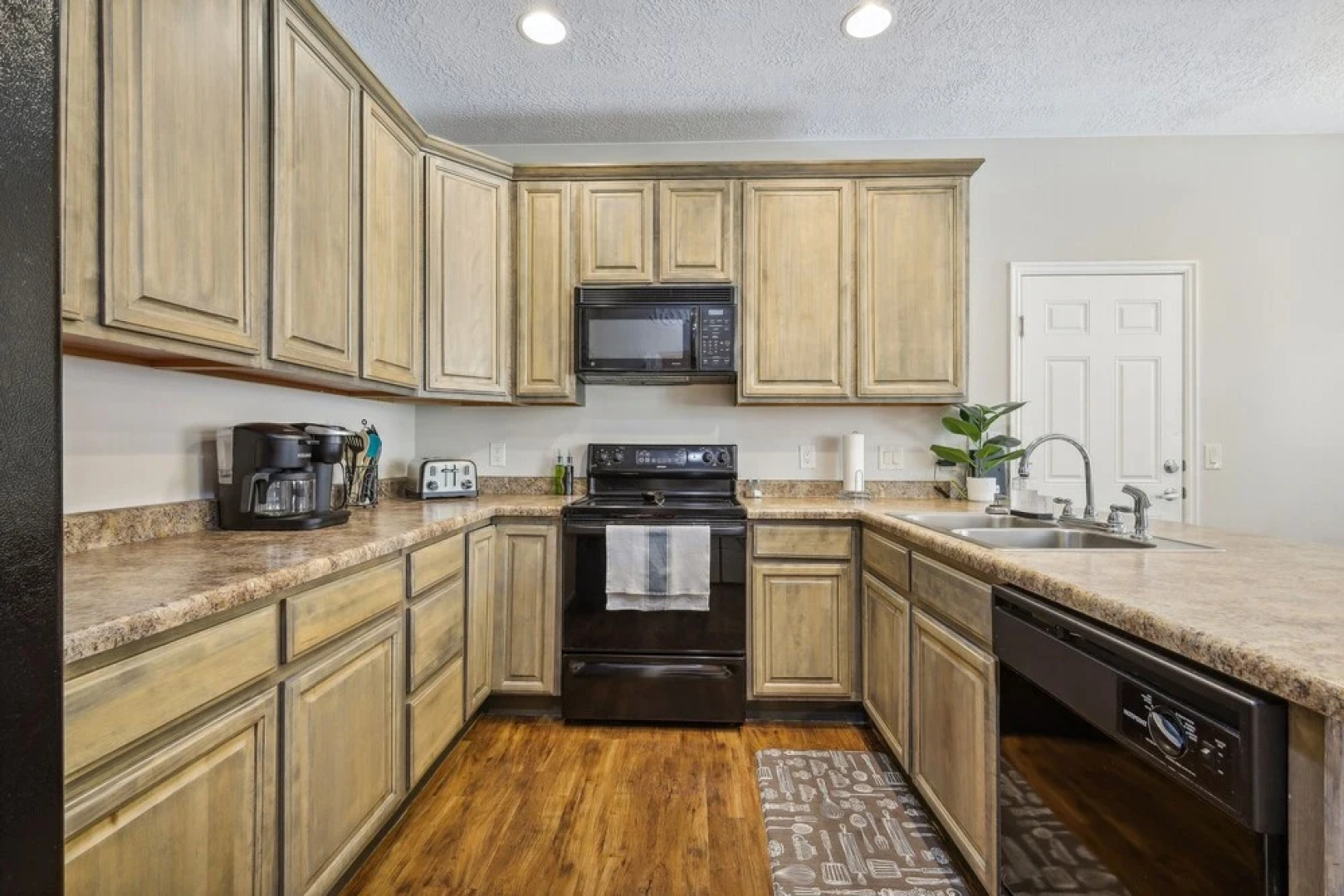 Welcoming Mesquite Condo w/ Pool Access!