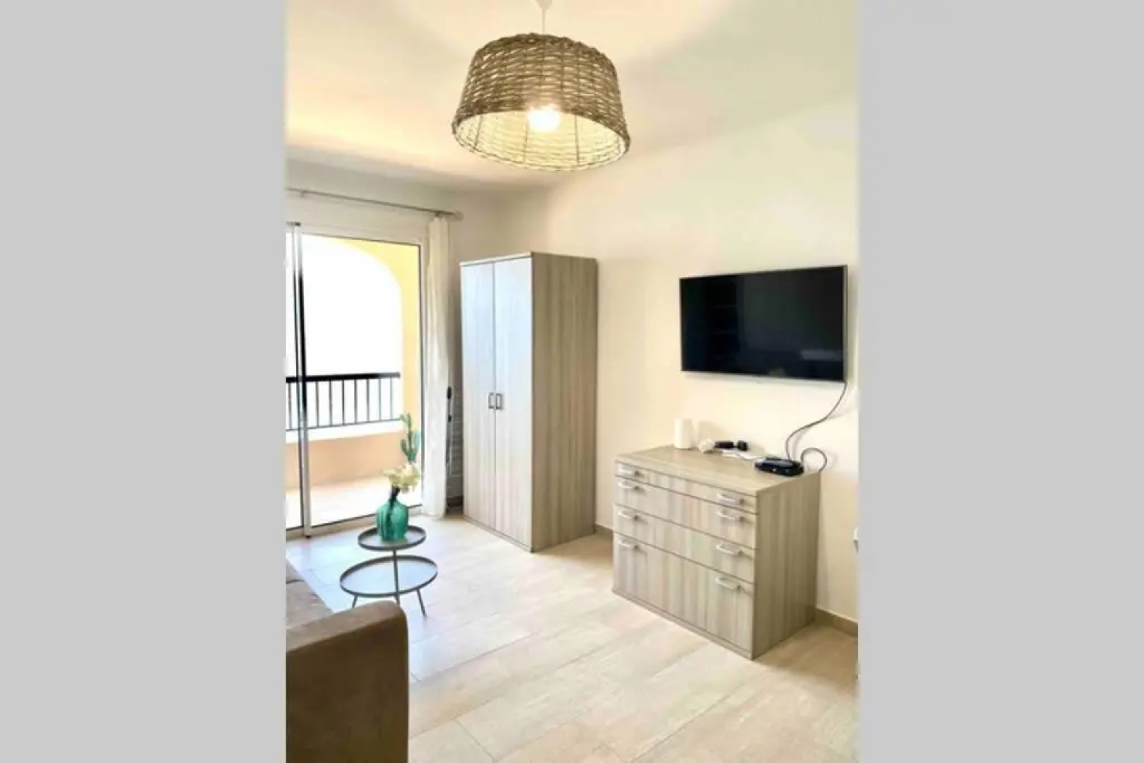 Appartement 3 pers sur la plage, accès direct mer