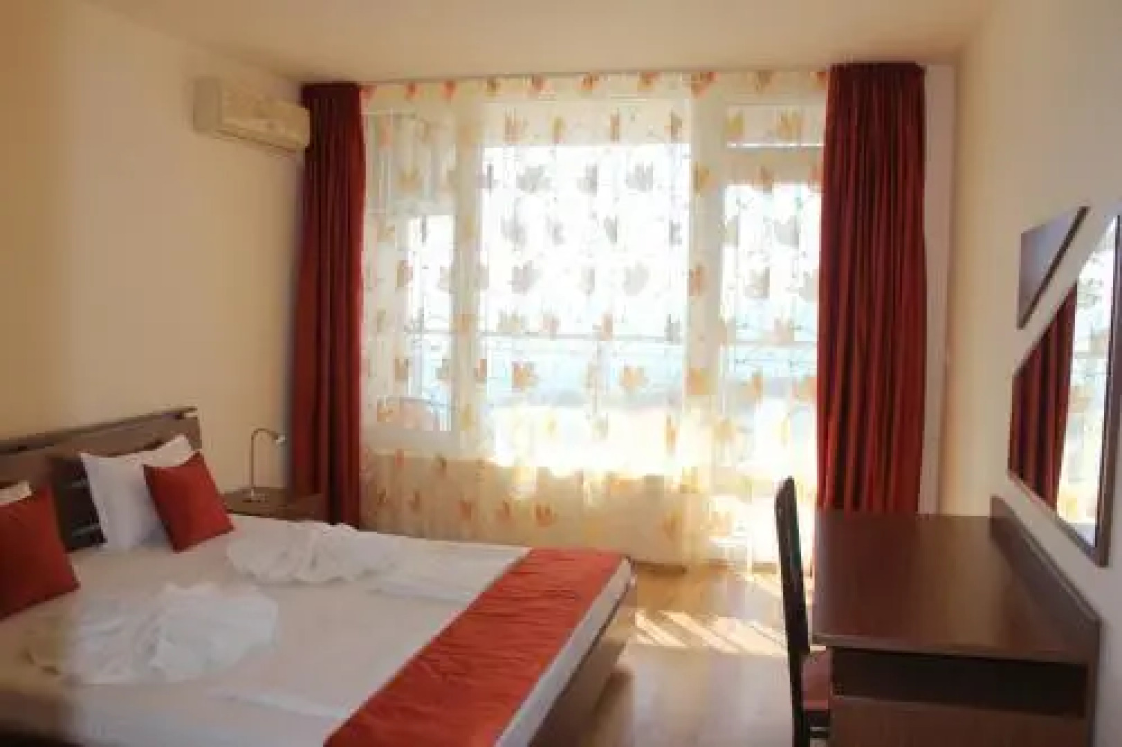 Aurelia Beach Complex