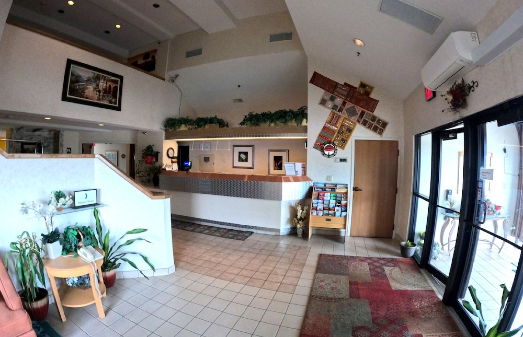 Pleasant Stay Inn & Suites