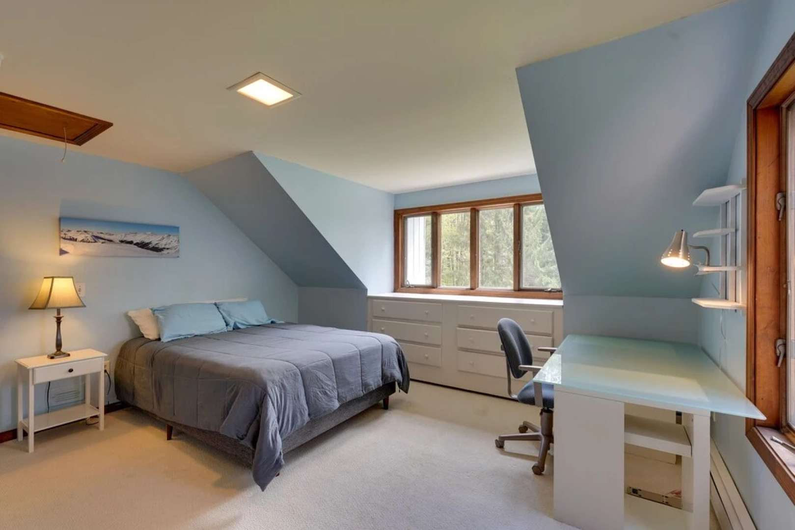 Mendon Home w/ Hot Tub, Fire Pit & Near Skiing!