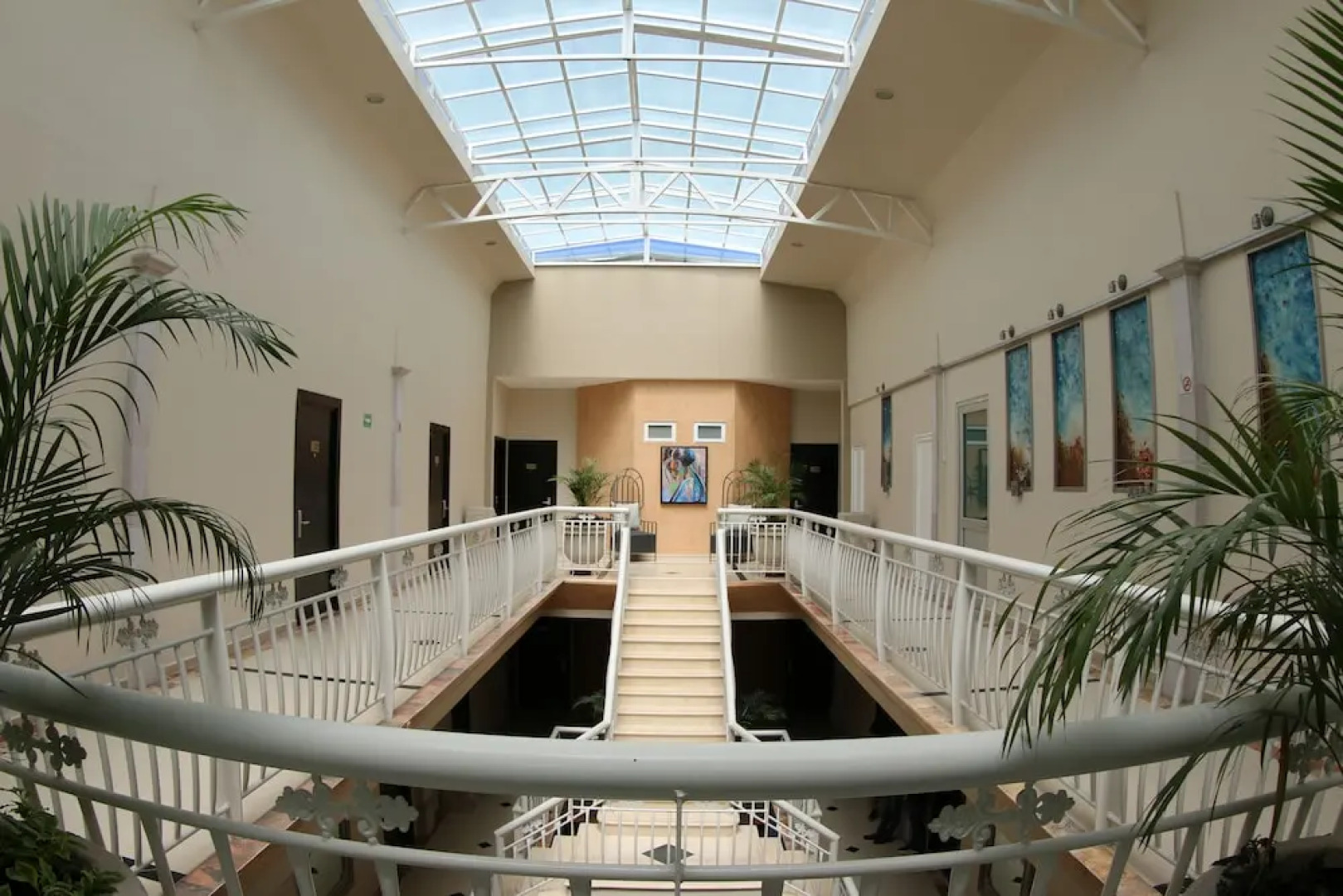 Centriplaza Hotel Suite & Spa