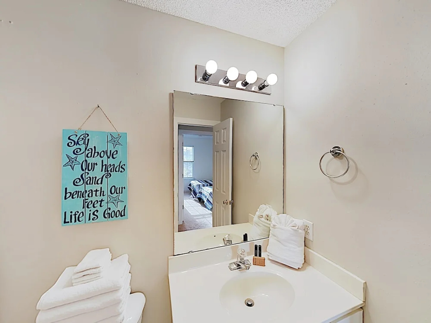 Charming Coastal Haven w/ Amazing Locale townhouse