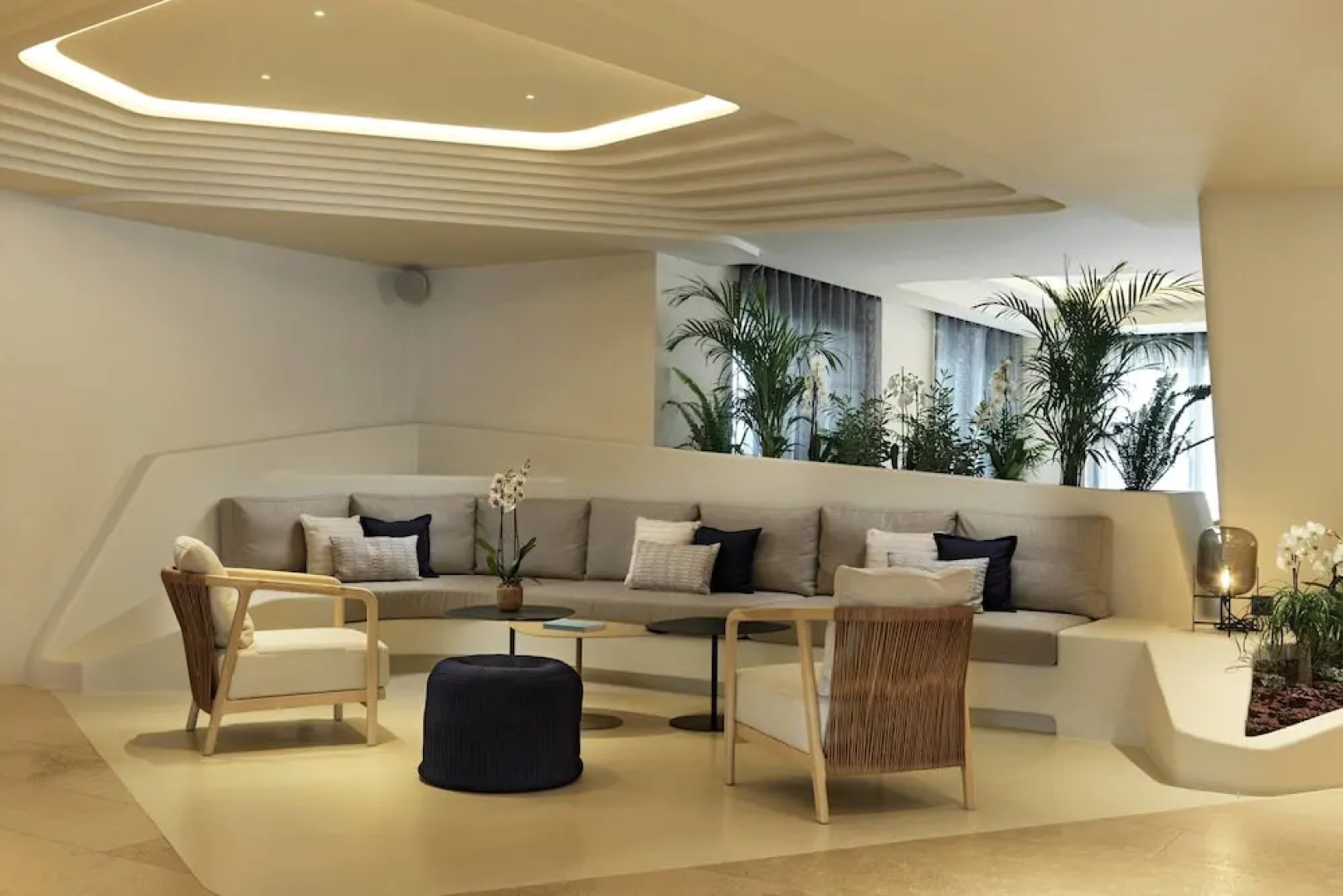 Aegon Mykonos, Autograph Collection