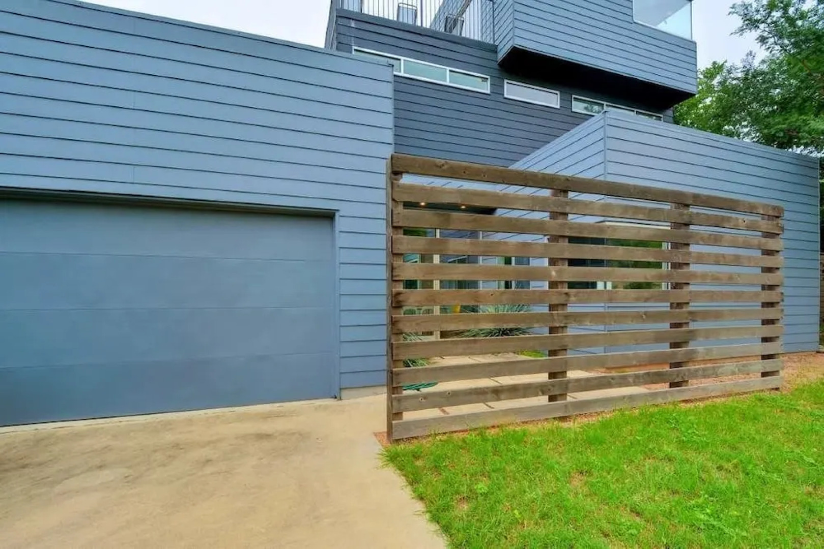 Contemporary and Chic in Austin Hill Country by RedAwning