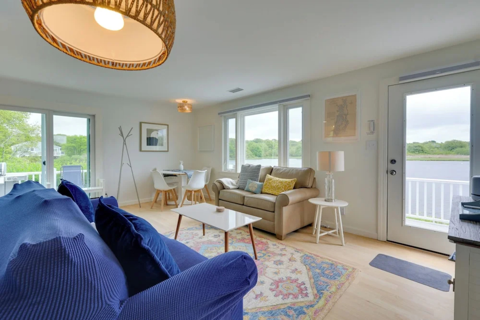 Cozy Narragansett Cottage w/ Dock & Outdoor Shower