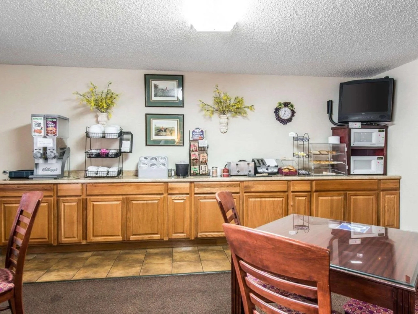 Quality Inn & Suites Manitou Springs at Pikes Peak