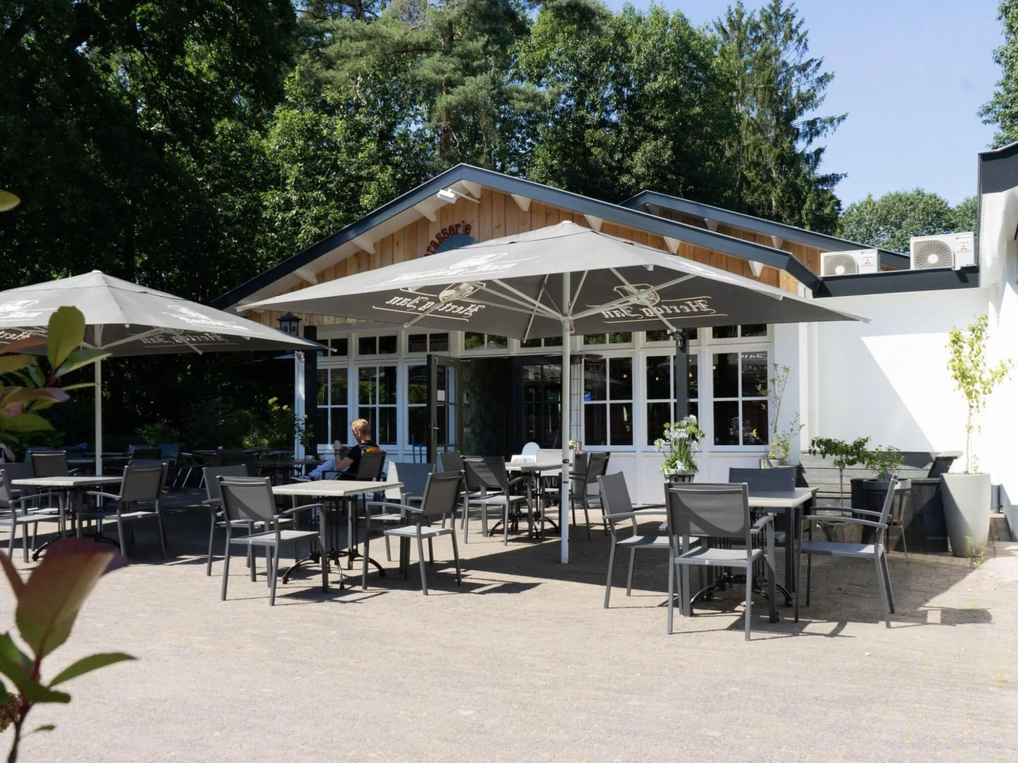 Chalet Near Utrecht With Combimicrowave