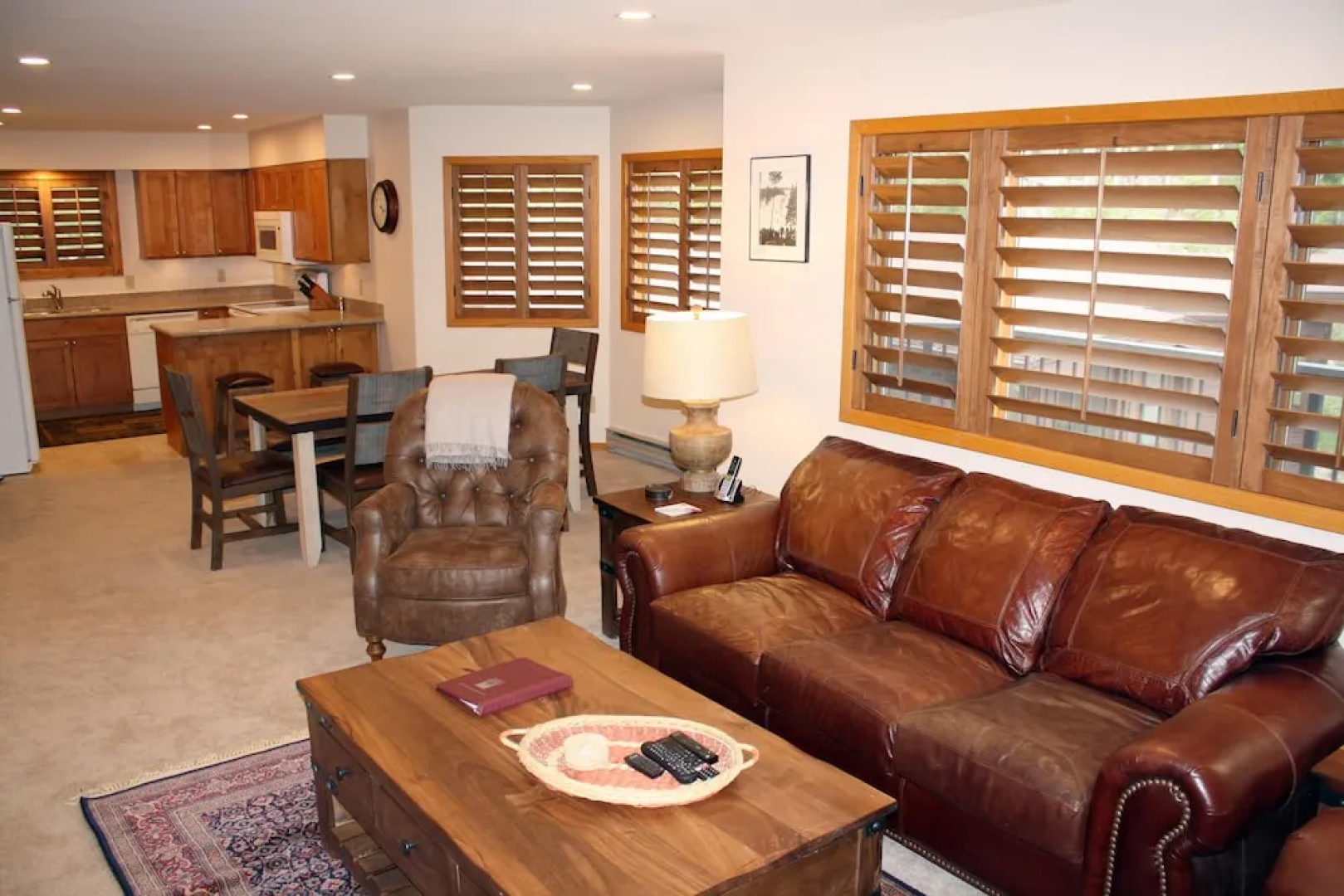 Woods Manor Condo