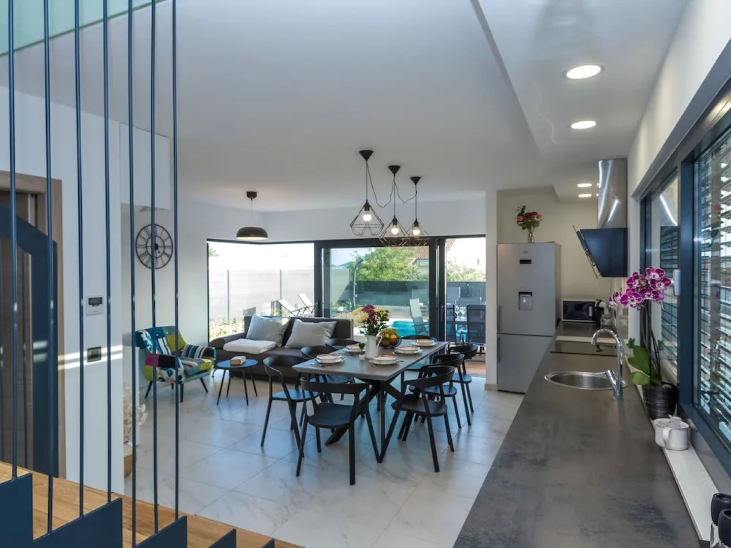 Luxury Villa With Private Pool, Great sea View, Near the Beach