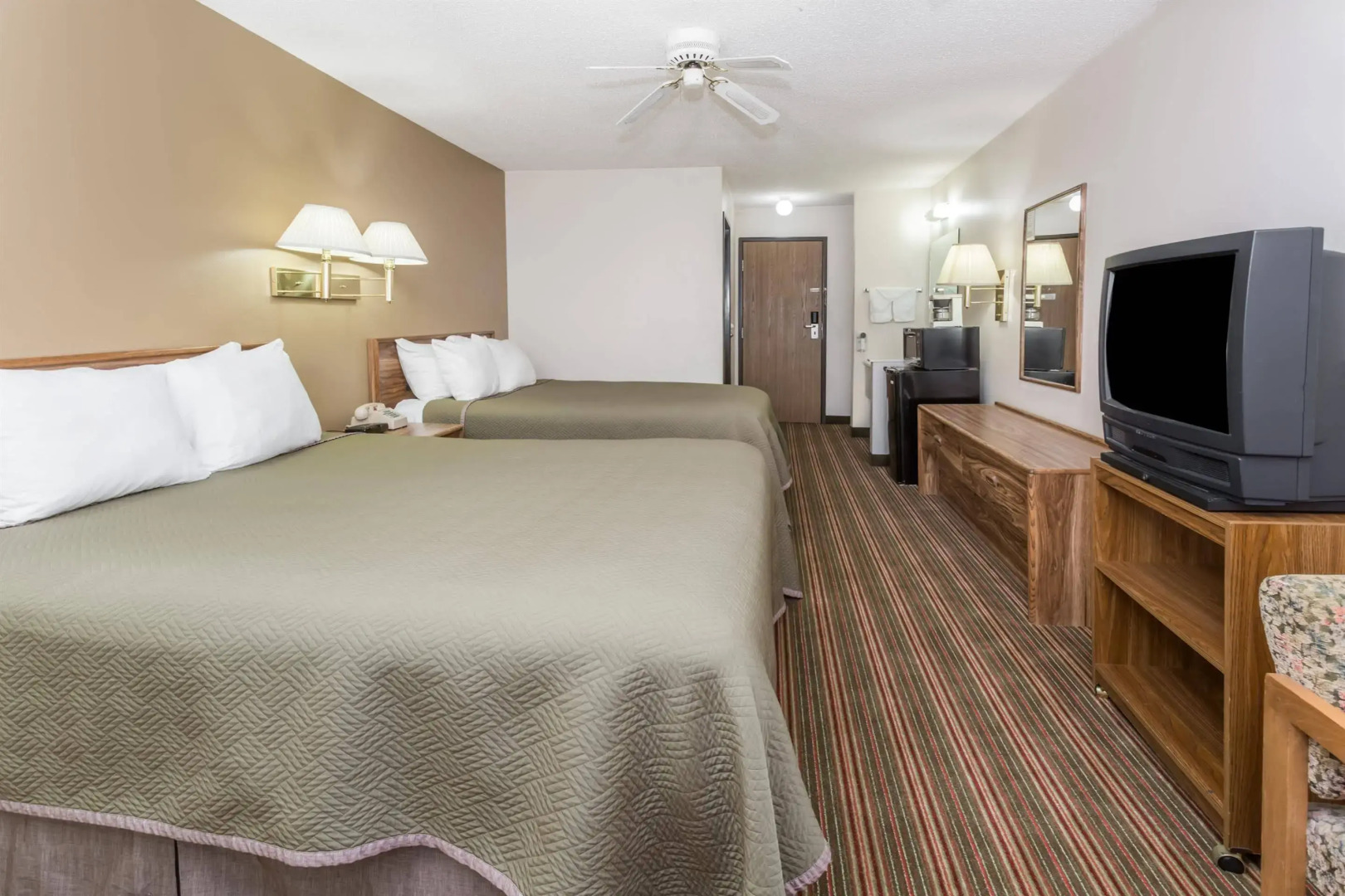 Travelodge by Wyndham Longmont