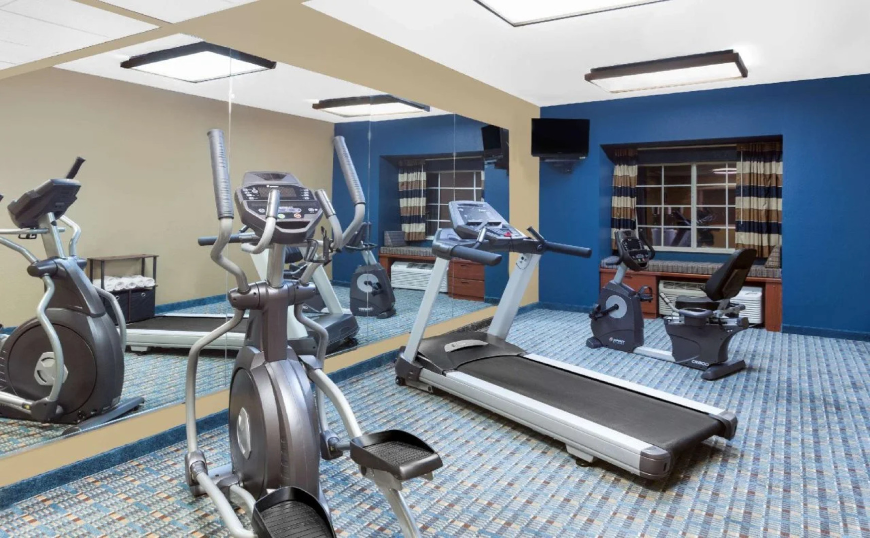 Microtel Inn & Suites by Wyndham Starkville