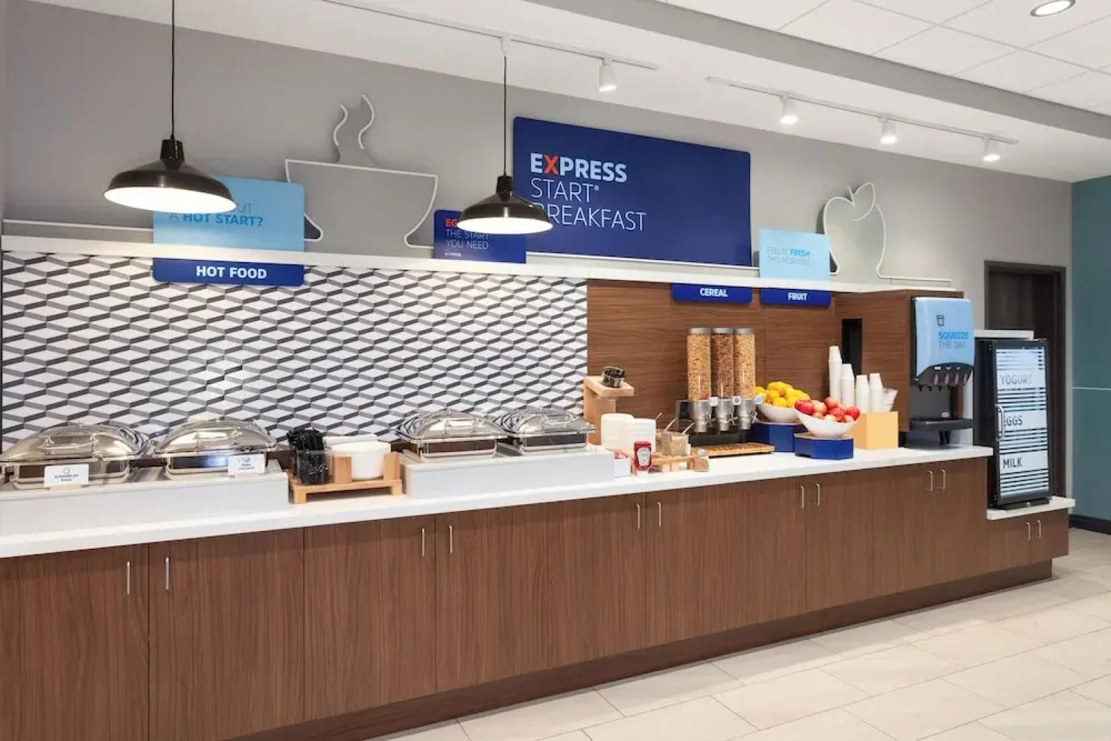 Holiday Inn Express & Suites Reedsburg - Dells Area by IHG