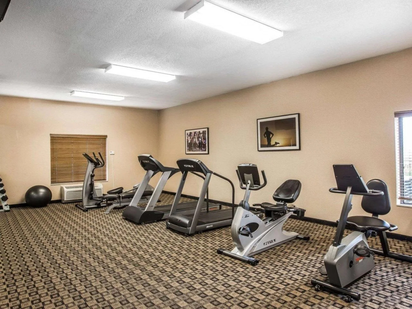 Comfort Inn & Suites Blue Ridge