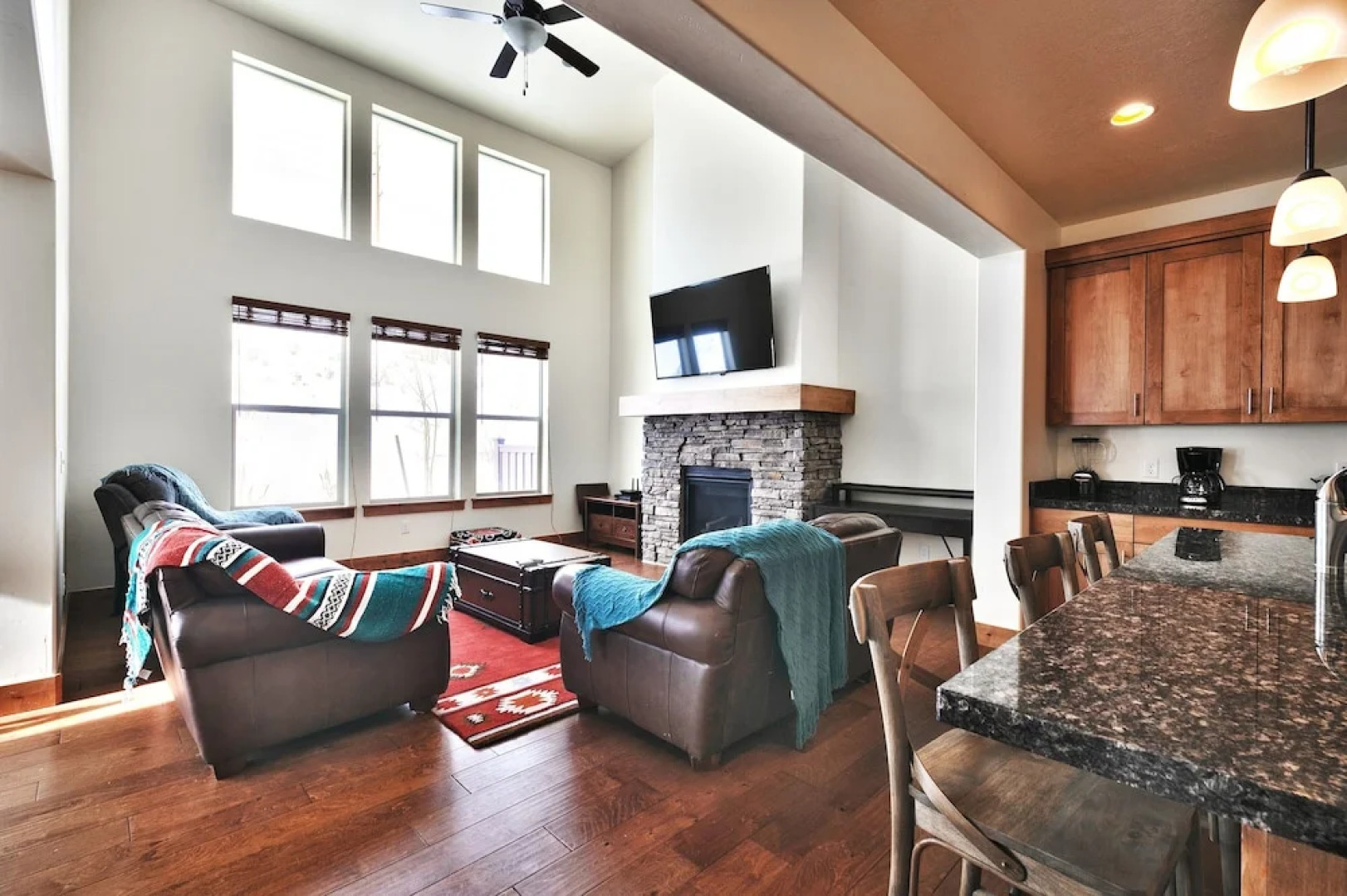 Parks Edge 1119 West Abigail by Blueswell