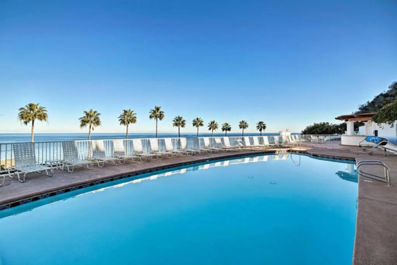 Gorgeous Oceanfront villa with panoramic views