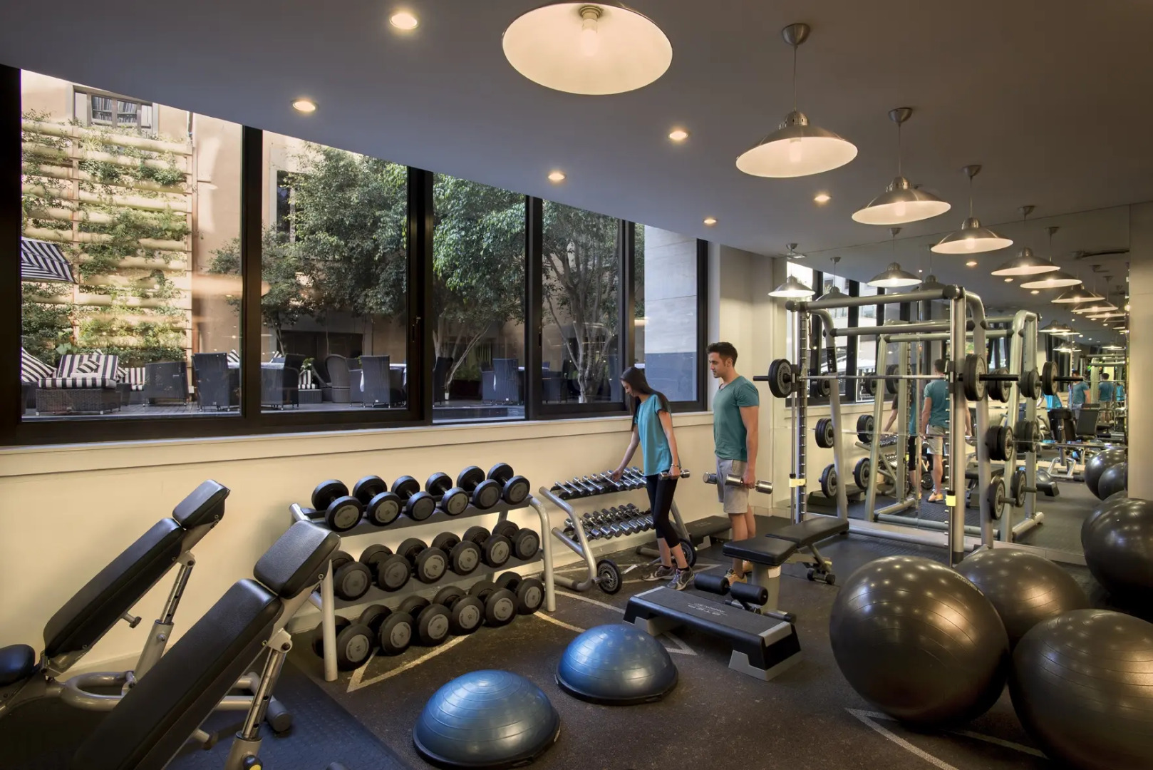 Davinci Hotel And Suites On Nelson Mandela Square