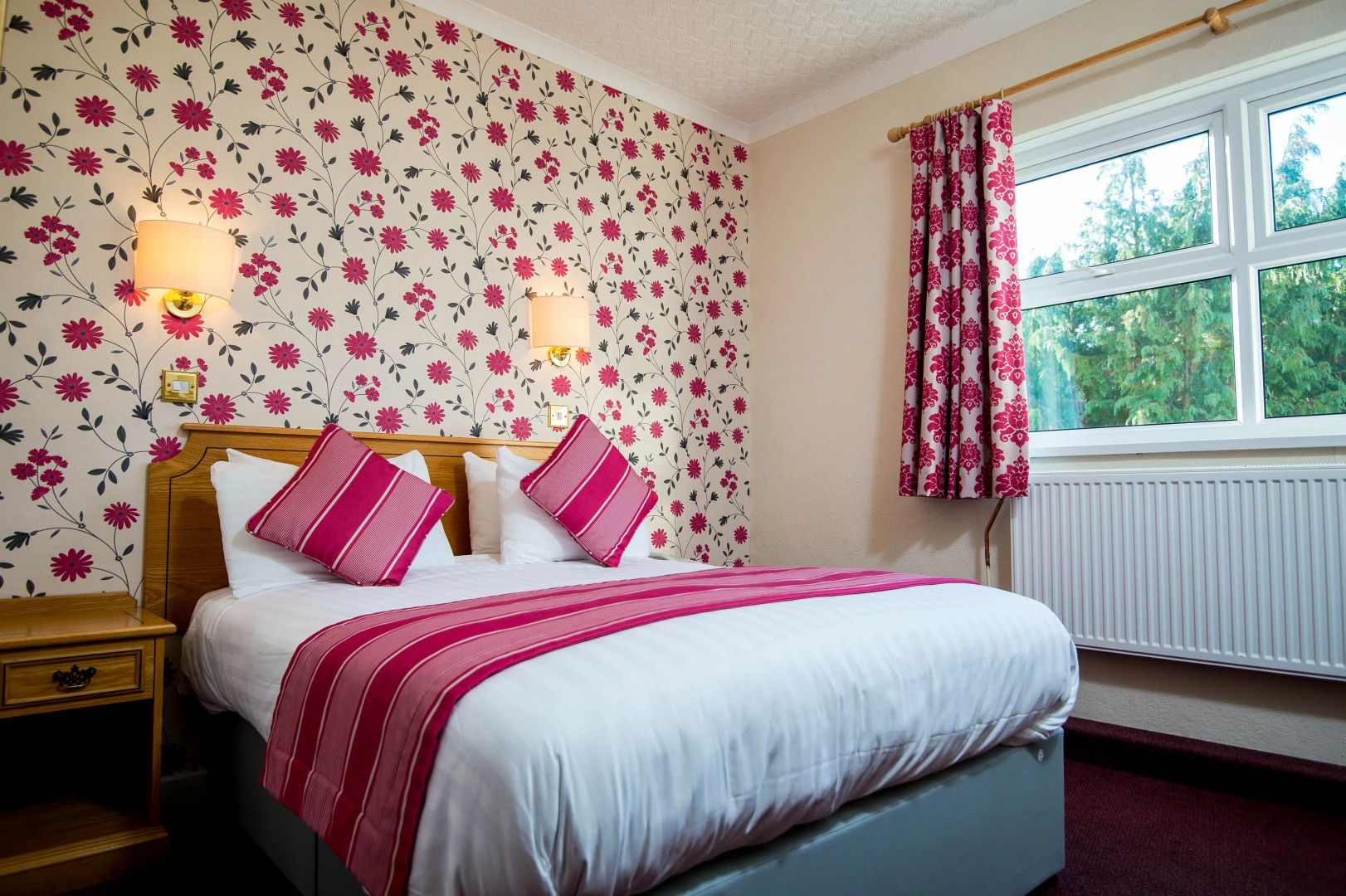The Ivy Bush Royal Hotel By Compass Hospitality