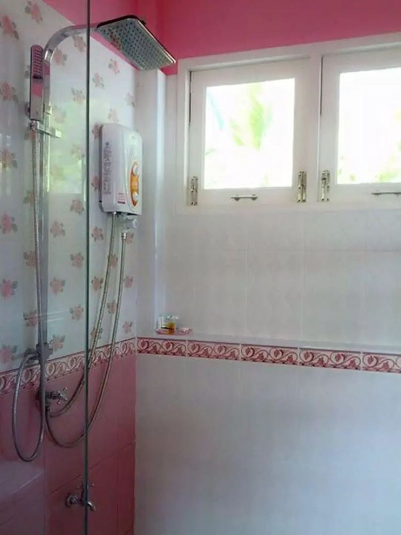 Teeny Beach Bungalow