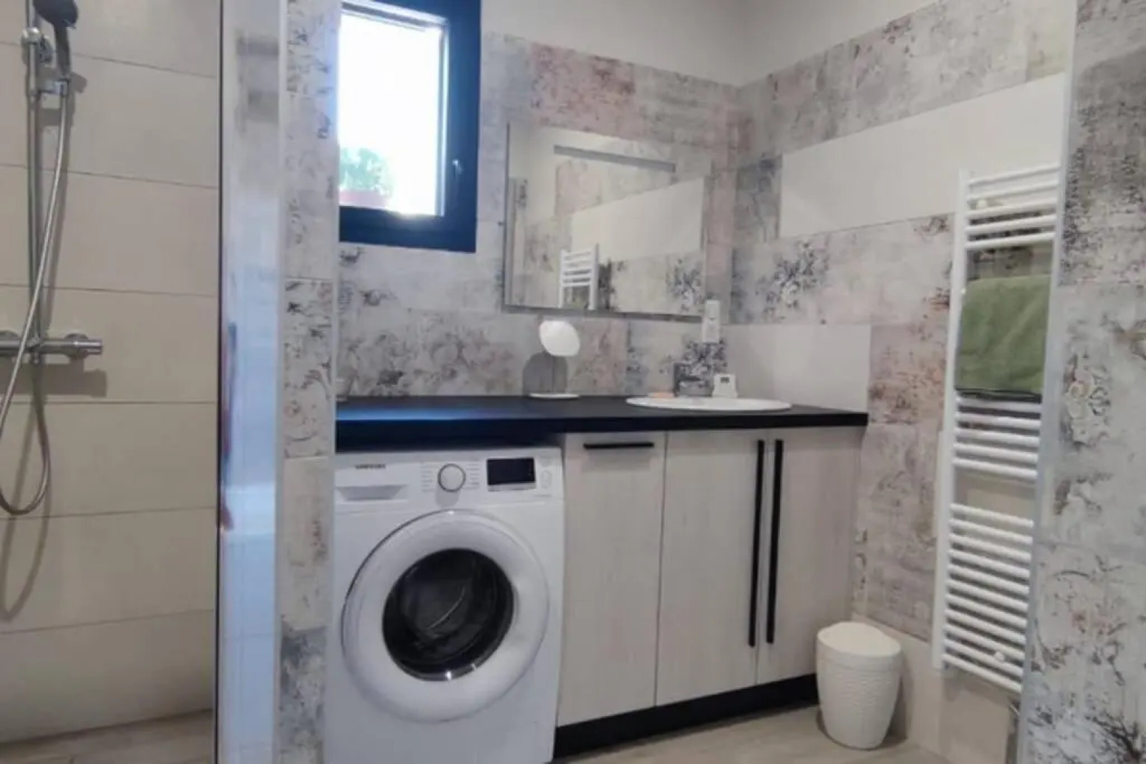 Le Cabanon de Nans. Gîte de charme en Provence.