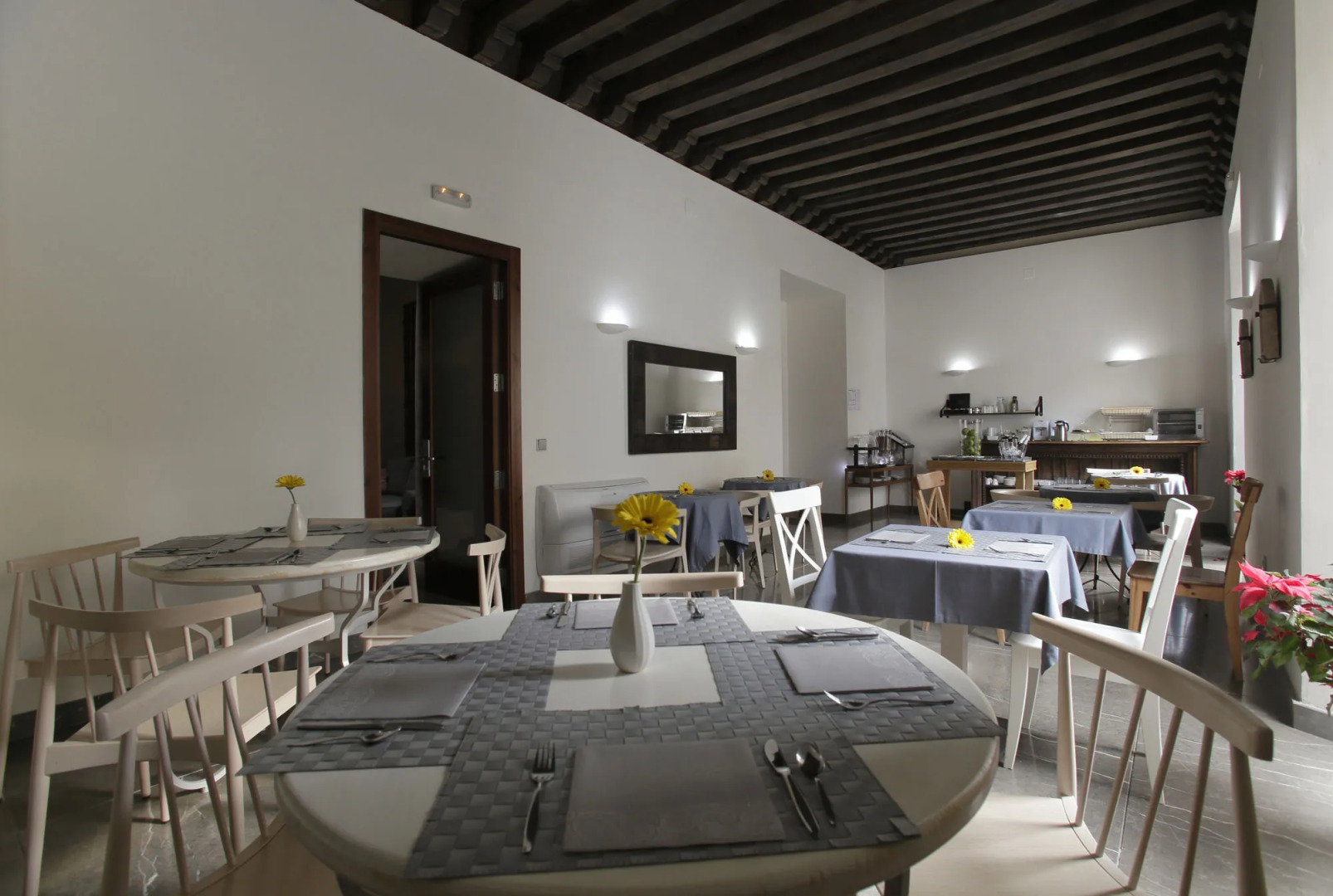 Shine Albayzín Hotel