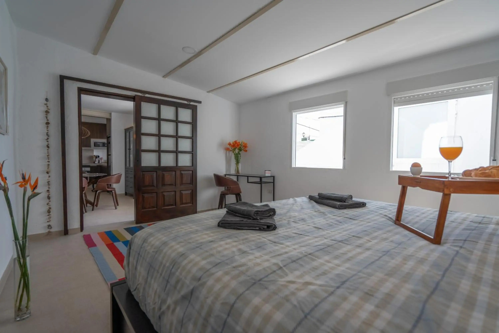 Spectacular Cave with two large terraces (70m2) by the sea