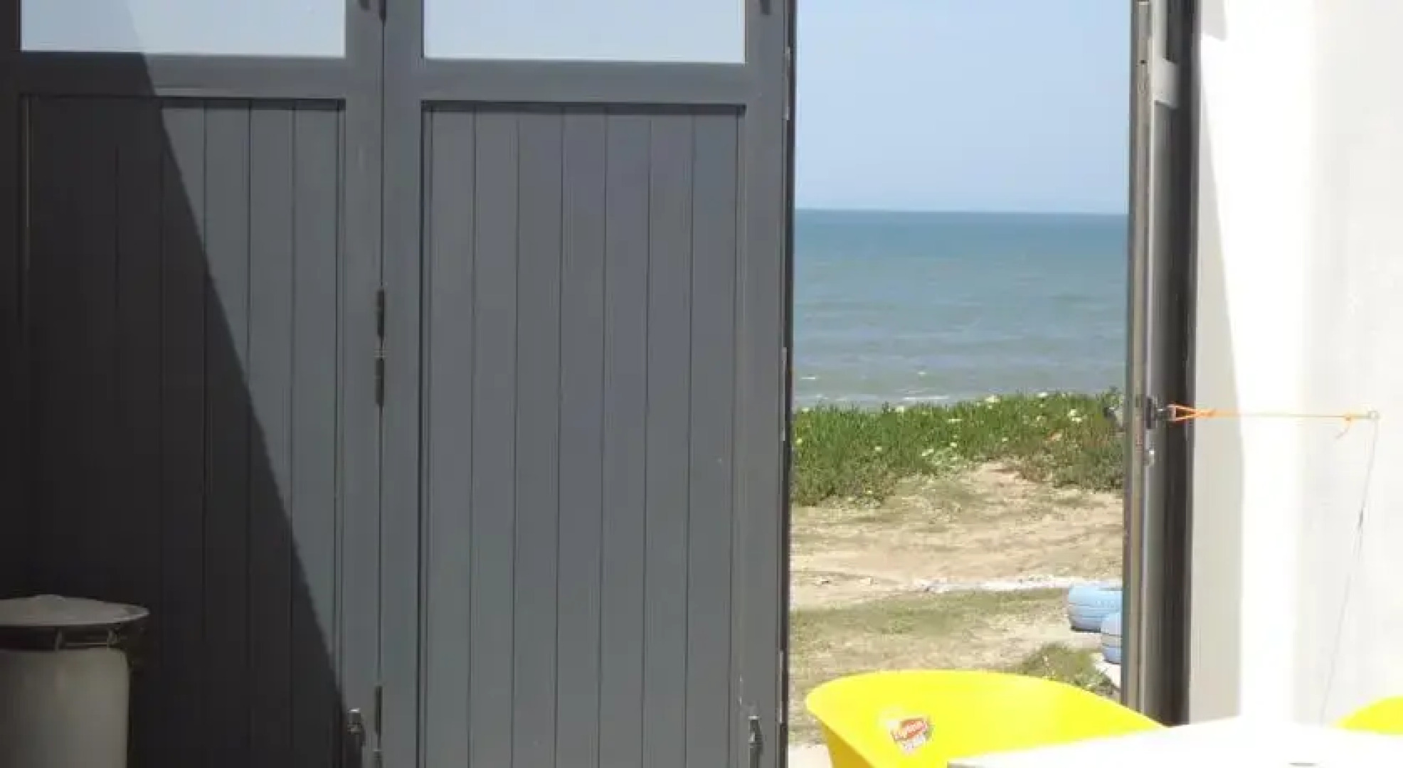 Lagide Beachside Hostel and Studios